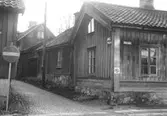 Näbbgränd från kyrkogårdsgatan, 1953