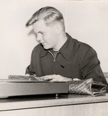 Elev på Karolinska skolan. 1956