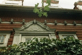 Huvudentrén på Lundmarkska villan, ca 1985