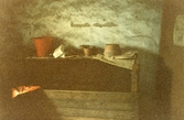 Förvaring i Lundmarkska villans källare, ca 1985
