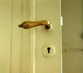Handtag på innerdörr i Lundmarkska villan, ca 1985
