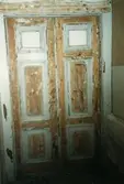 Dubbelörr i Lundmarkska villan efter färgborttagning, ca 1985