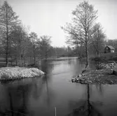 Hagbyån sedd från gamla kyrkbron i Halltorp.