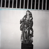 Madonnaskulptur från början av 1400-talets första hälft från Persnäs kyrka.