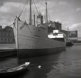 Båten Grimskär, vid hamnen utanför Kvarnen i Kalmar.