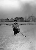 Bandyspelare på Västra Marks damm, 1930-tal