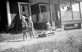 Lekande barn, 1940-tal