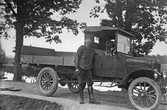 Lastbil på väster, 1930-tal