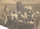 Elever vid Vivalla gamla skola, 1920