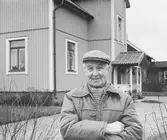 Henning Jonsson vid föräldrahemmet, 1983