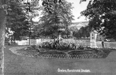 Slottsparken mot Karolinska skolan, före 1909