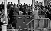 Kung Gustaf V vid prisutdelning vid Örebro läns utställning, 1928