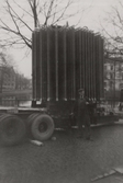 Man vid transformator, 1940-tal