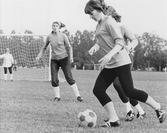 Dribblar med bollen, 1970-tal