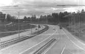 Gatubelysning vid motorvägen, 1970-tal