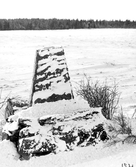 Milsten vid Norrgården i Tycke i Askersund, 1976