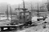 Motortralla på sidospår vid Köping-Hultsgatan,, 1972