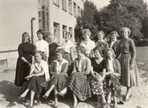 Skolklass på flickläroverket, 1950-tal