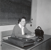 Brita Lundqvist, adjunkt på flickläroverket, 1950-tal