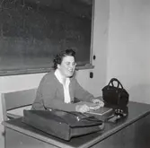 Brita Lundqvist, adjunkt på flickläroverket, 1950-tal