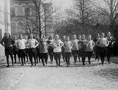 Gymnastiklektion på Dövstumskolan, 1916