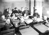 Klass 2 på Elementarskolan för flickor, 1915