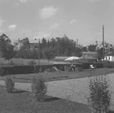 Bollsta gamla Folkets Hus i bakgrunden - brann ner långfredagen 1987. 