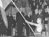 Fanbärare vid invigningen av Idrottshuset, 1946
