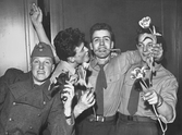 I 3 militärer har muckarskiva på restaurang Fenix, 1950-tal