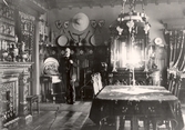 Man i matsalen på Stortorget 8, ca 1900
