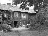 Gårdsinteriör på Gamla Söder, 1950-tal
