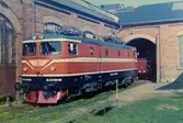 Ellok vid lokverkstaden på Centralverkstäderna, Grev Rosengatan, 1980-1981