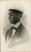 Student i profil, 1905