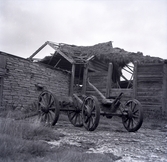 Gammal vagn på en gård i Källa, Långerum.