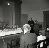 Verksamhet i Sandviks möteslokal.