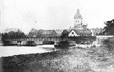 Nikolaikyrkan och järnvägsbron sett från väster, ca 1865