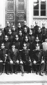 Poliser utanför polishuset på Stortorget, efter 1900