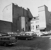 Parkering på gården Klostergatan 20, 1970-tal