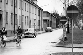 Cyklister på Slussgatan mot norr, 1971