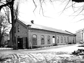 Gamla lokstallarna på Köping-Hultsgatan, 1963