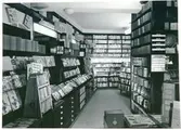 Västerås, Köpmangatan 1.
Interiör från Wennbergs bokhandel. C:a 1940-tal.