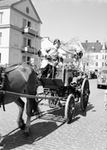 Hästdragen brandbil på Barnens dag, juni 1953