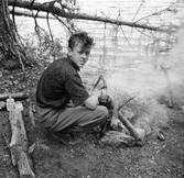 Eldning vid Falkasjön, juni 1954