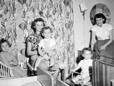 I barnens sovrum hos familjen Pettersson, 1954