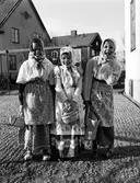 Påskkärringar, 1954