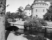 Kvarnbron med Örebro slott, september 1951