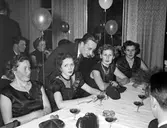 Middag på nyårsafton på Nora Stadshotell, 1953
