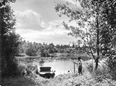 Pojke fiskar i Markasjön, 1940-tal