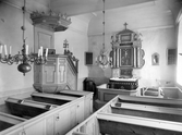 Interiör från Ekers kyrka, 1933