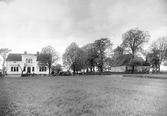 Gräve kyrka och folkskola, 1933